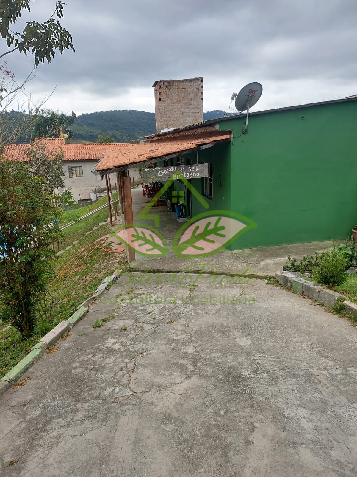 Fazenda à venda com 2 quartos, 50m² - Foto 2