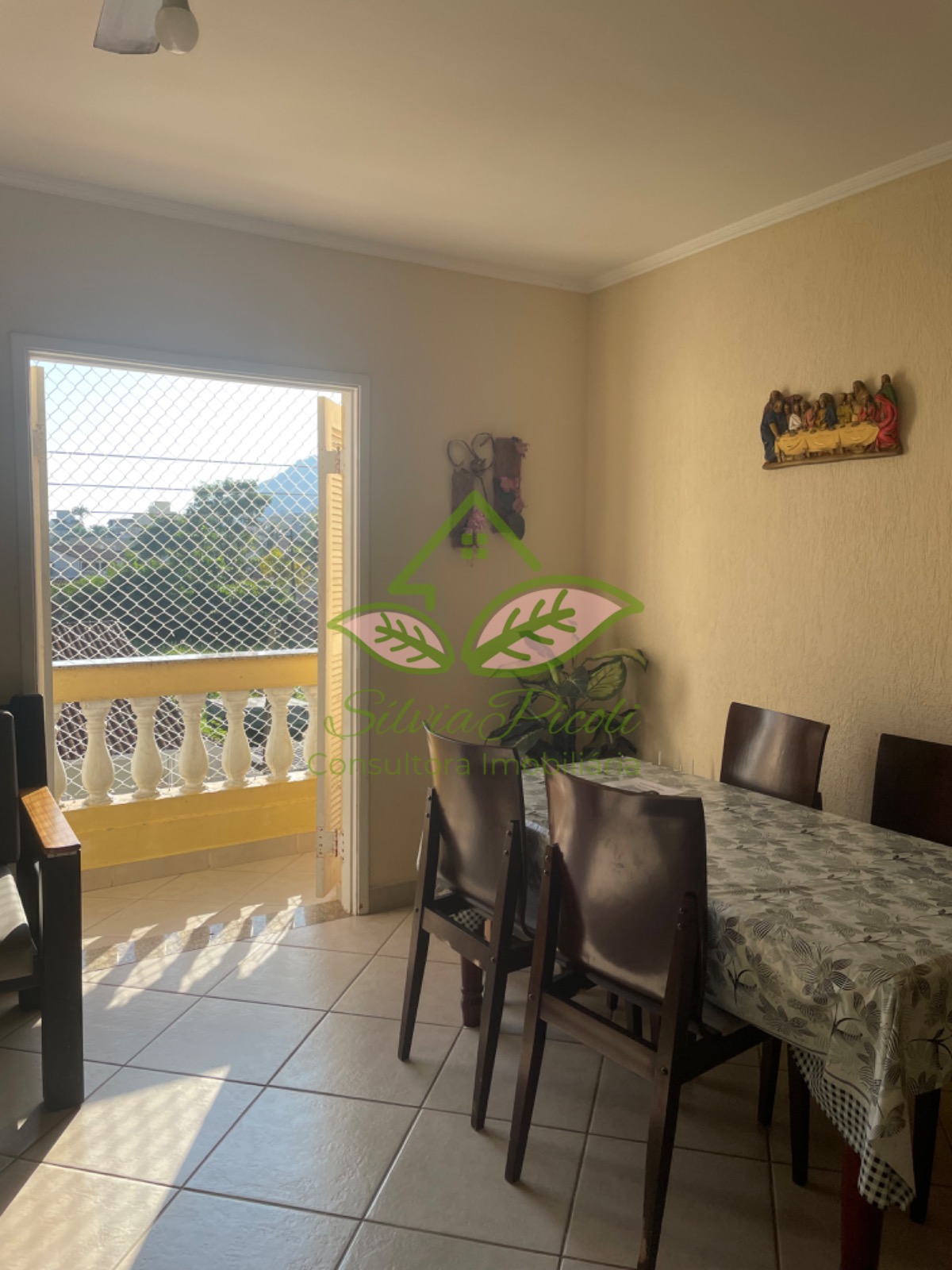 Apartamento à venda com 2 quartos, 70m² - Foto 1